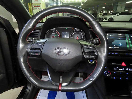 Hyundai Avante — photo 08