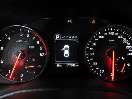 Hyundai Avante — photo 09
