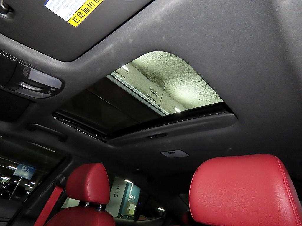 Hyundai Avante — photo 17