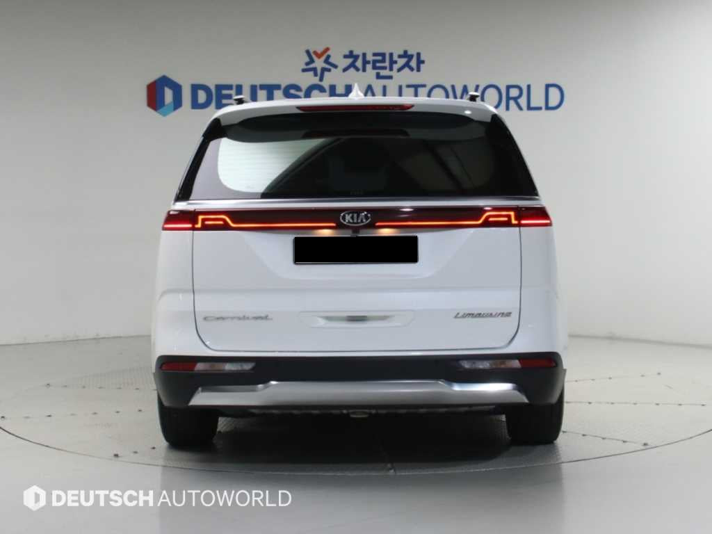 Kia Carnival — photo 04