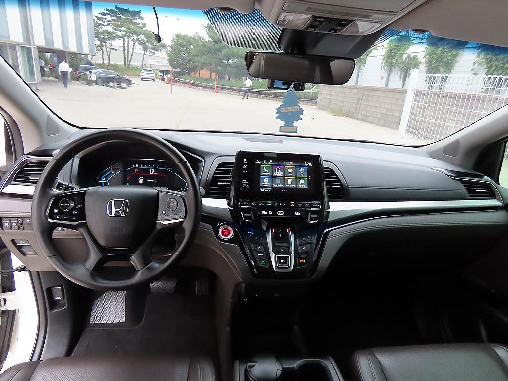Honda Odyssey — photo 07