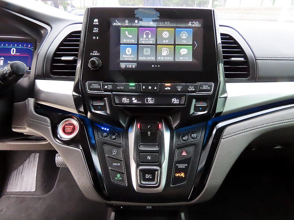 Honda Odyssey — photo 13