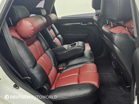 Kia Sorento — photo 12