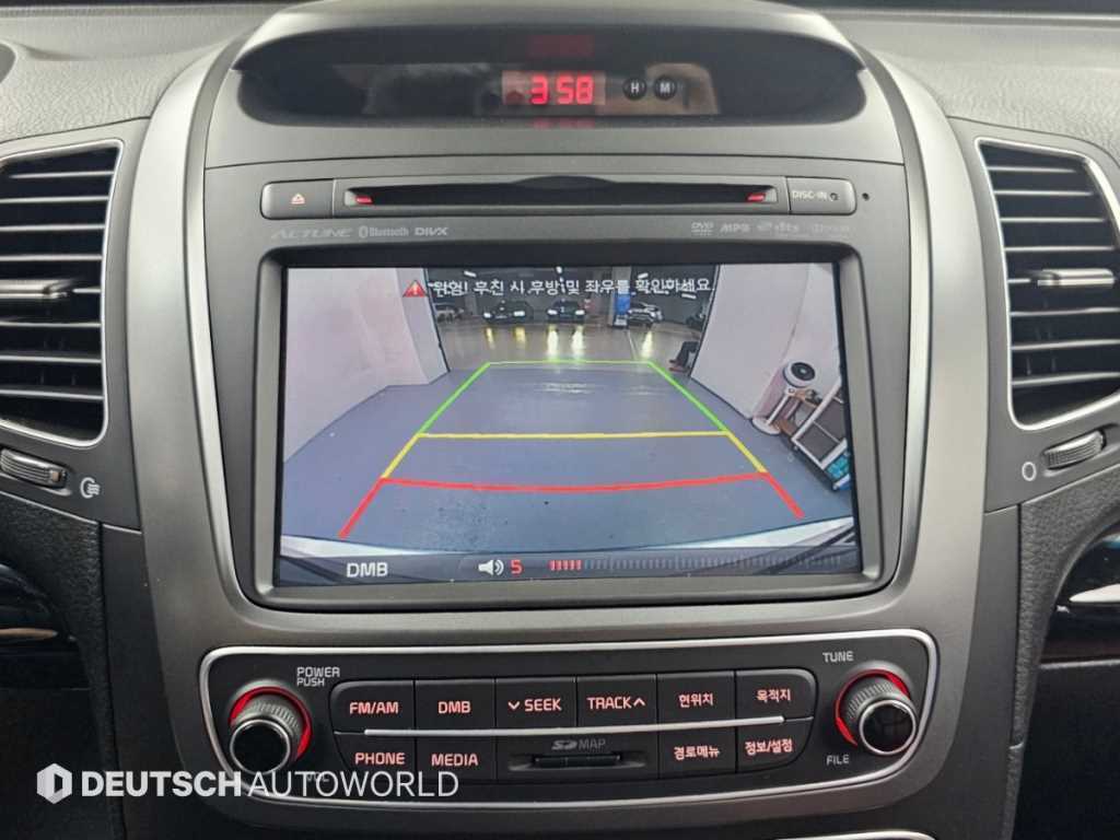 Kia Sorento — photo 15