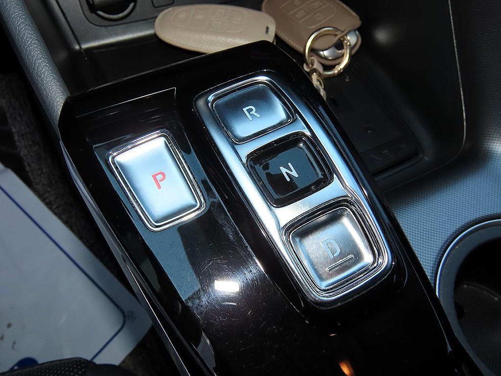 Hyundai Sonata — photo 10