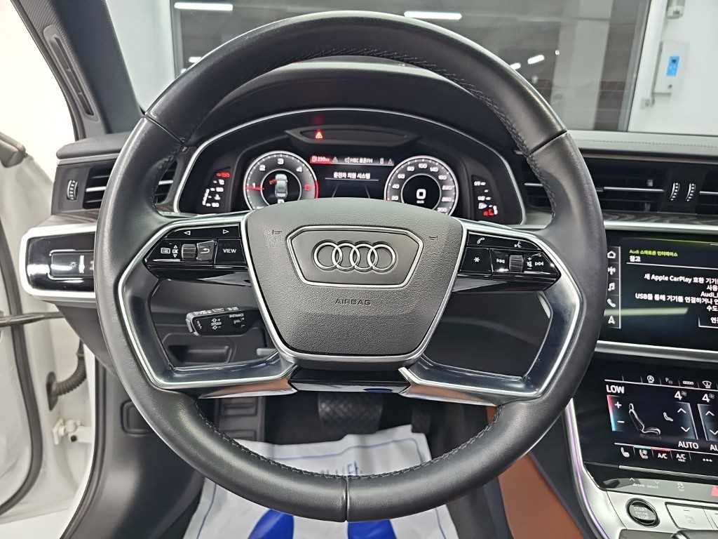 Audi A6 — photo 06