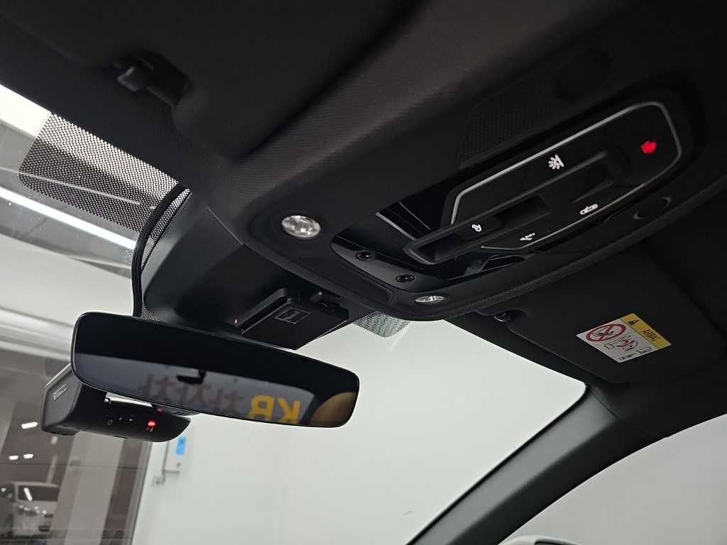 Audi A6 — photo 16