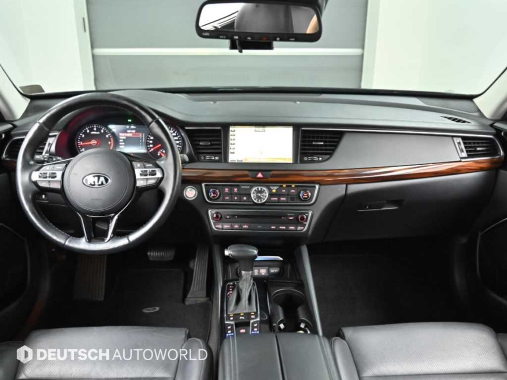 Kia K7 — photo 07