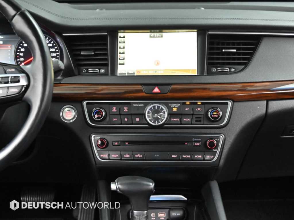 Kia K7 — photo 14
