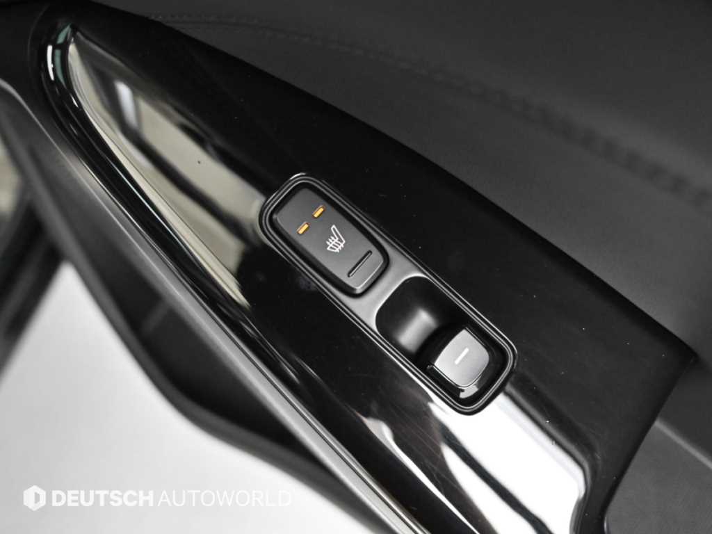 Kia K7 — photo 16