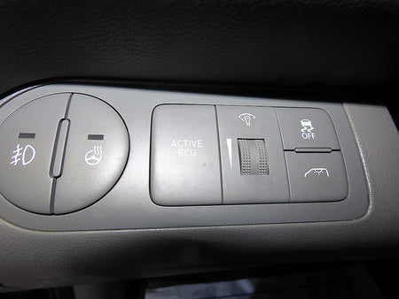 Hyundai Starex — photo 13