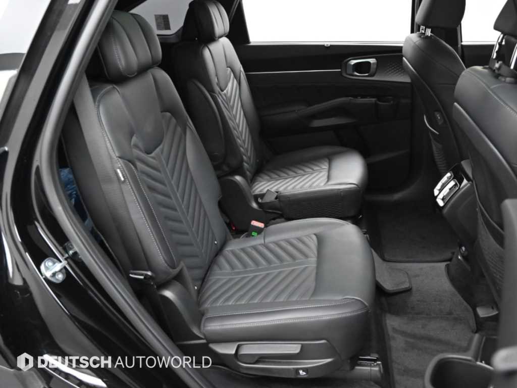 Kia Sorento — photo 12