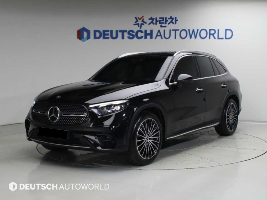 Mercedes-Benz GLC-Class — photo 01