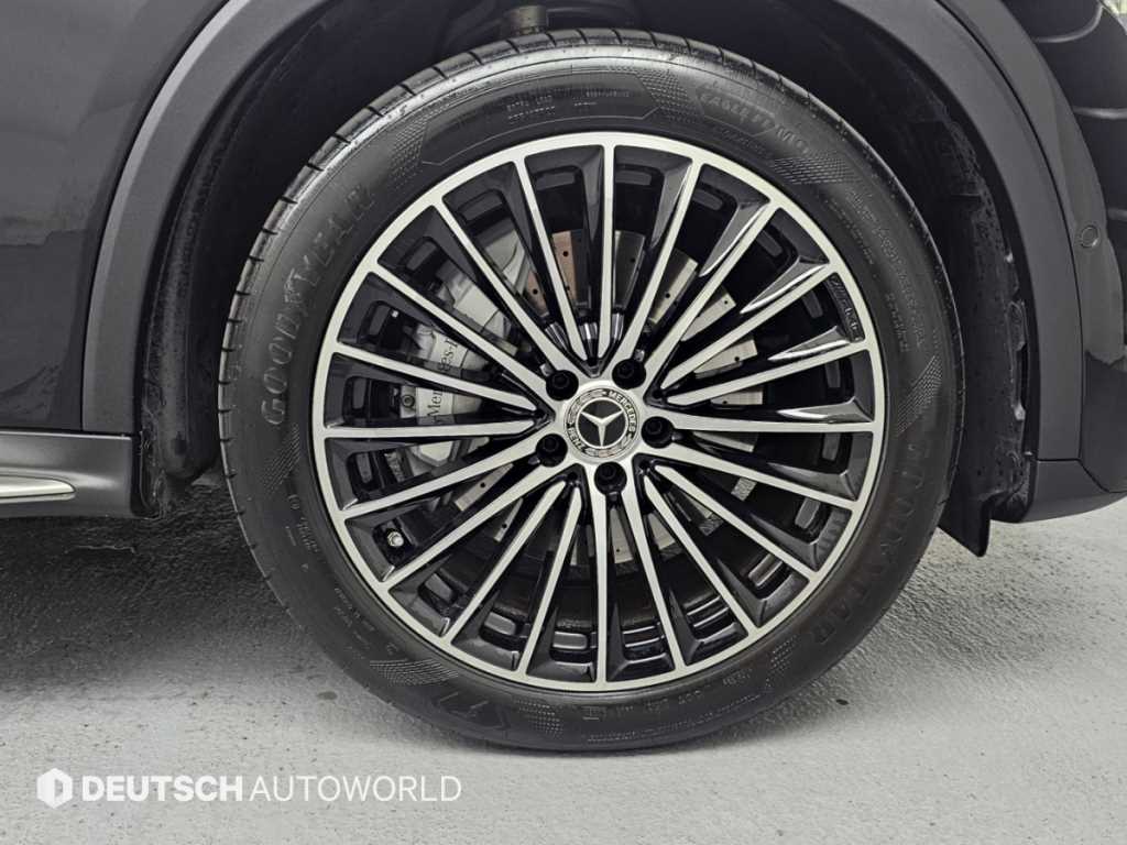 Mercedes-Benz GLC-Class — photo 05