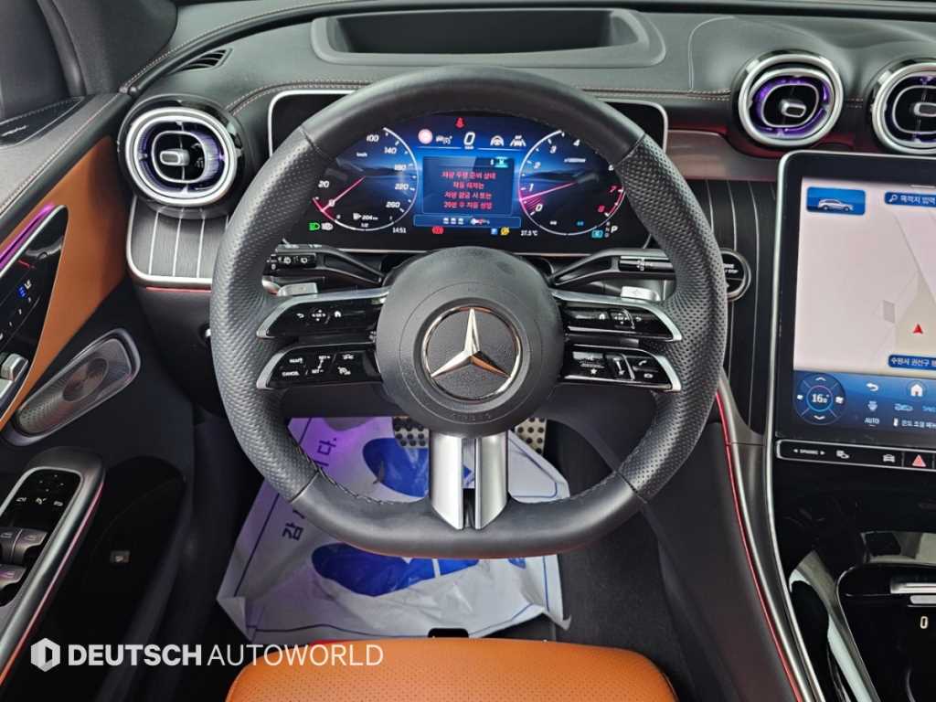 Mercedes-Benz GLC-Class — photo 13