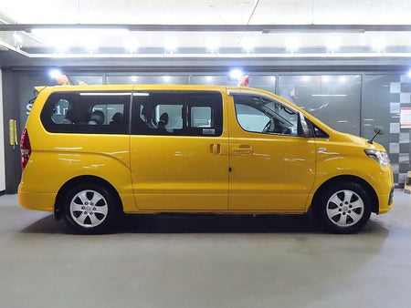 Hyundai Starex — photo 03