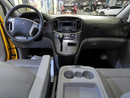 Hyundai Starex — photo 10