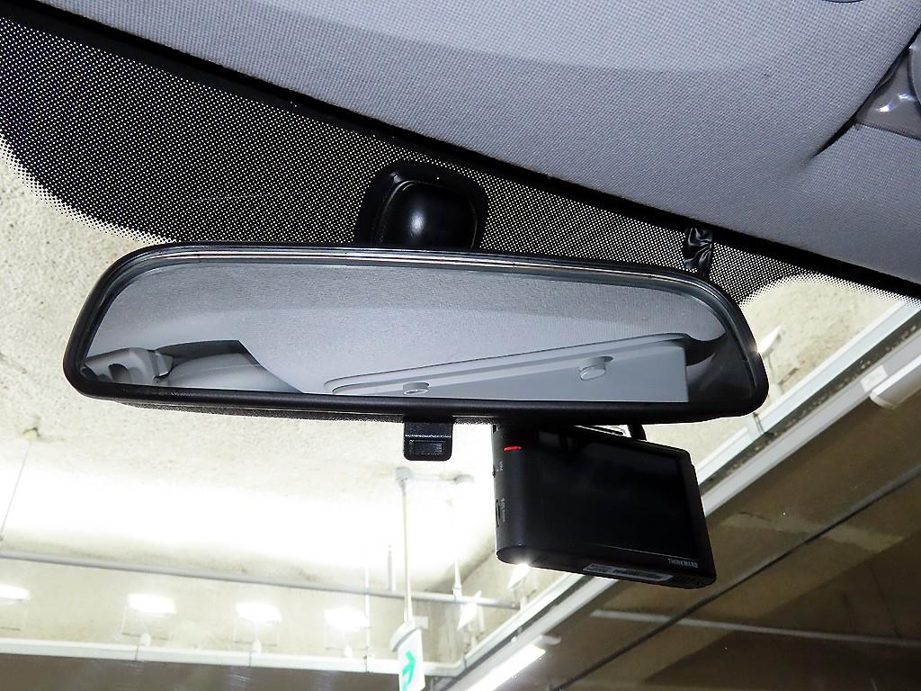 Hyundai Starex — photo 16