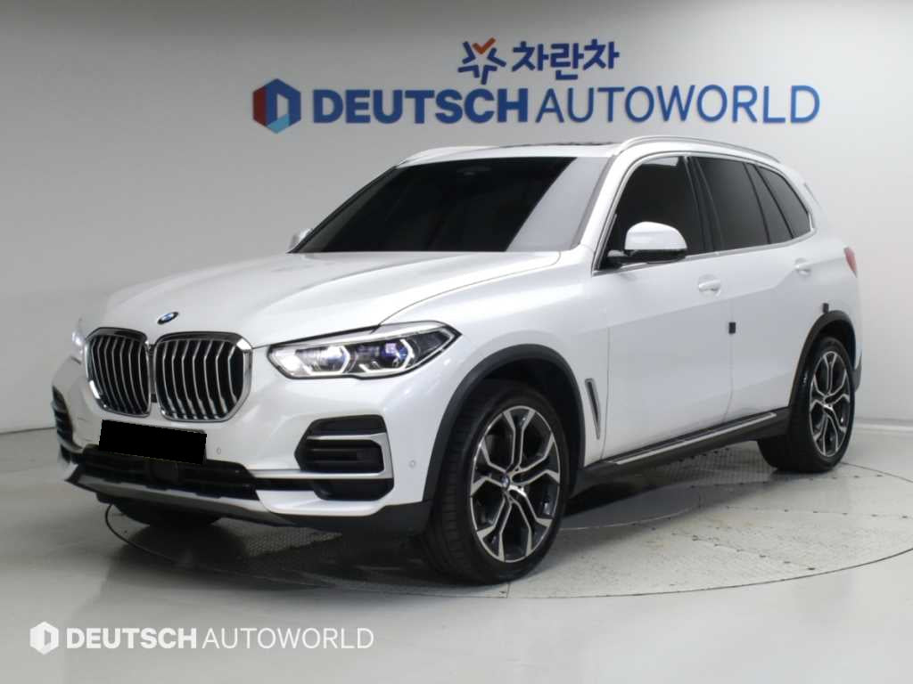 BMW X5 — photo 01