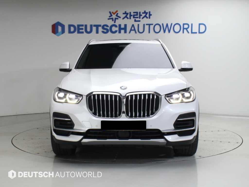 BMW X5 — photo 03