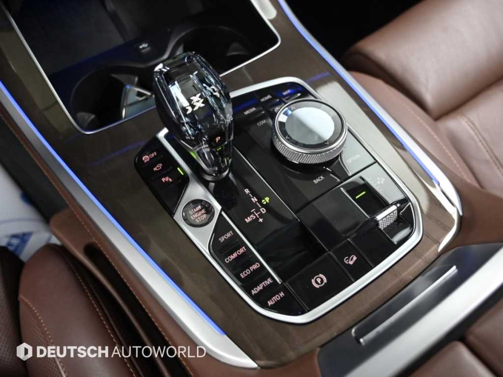 BMW X5 — photo 09