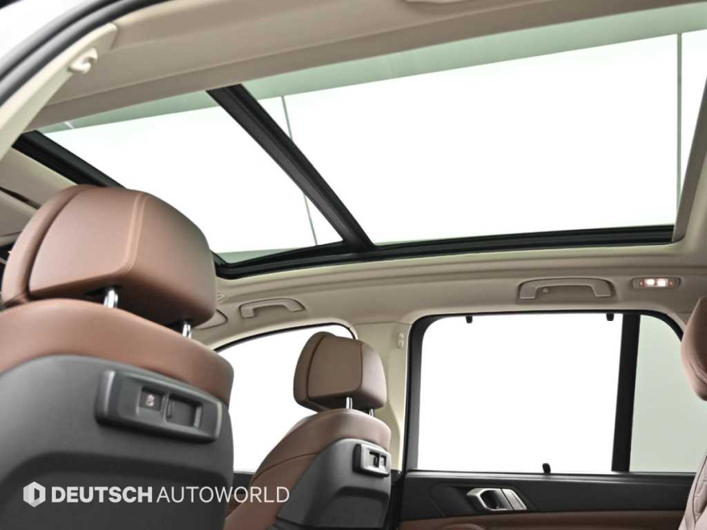 BMW X5 — photo 18