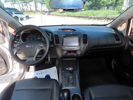 Kia K3 — photo 07