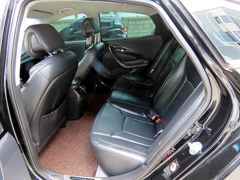 Hyundai Grandeur — photo 06