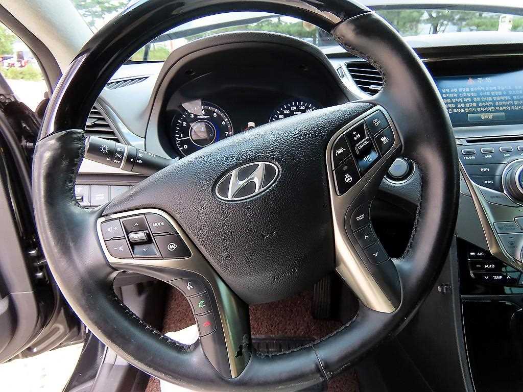 Hyundai Grandeur — photo 08