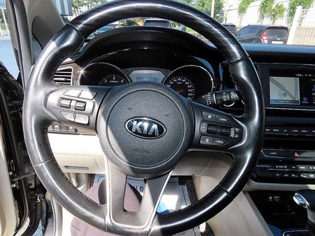 Kia Carnival — photo 09