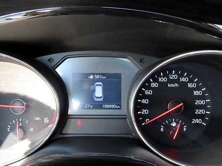 Kia Carnival — photo 10