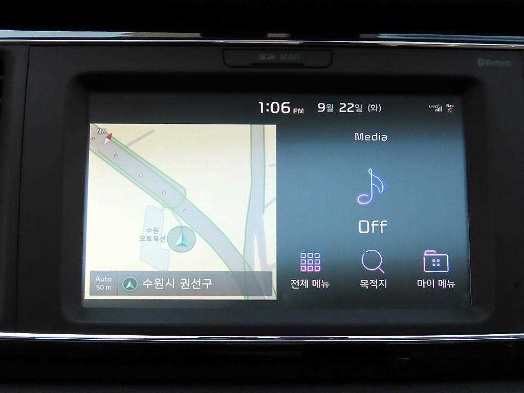 Kia Carnival — photo 13