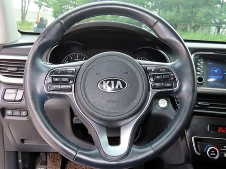 Kia K5 — photo 08