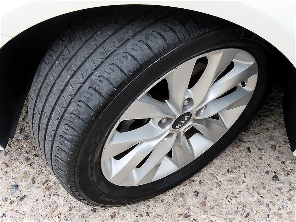 Kia K5 — photo 19