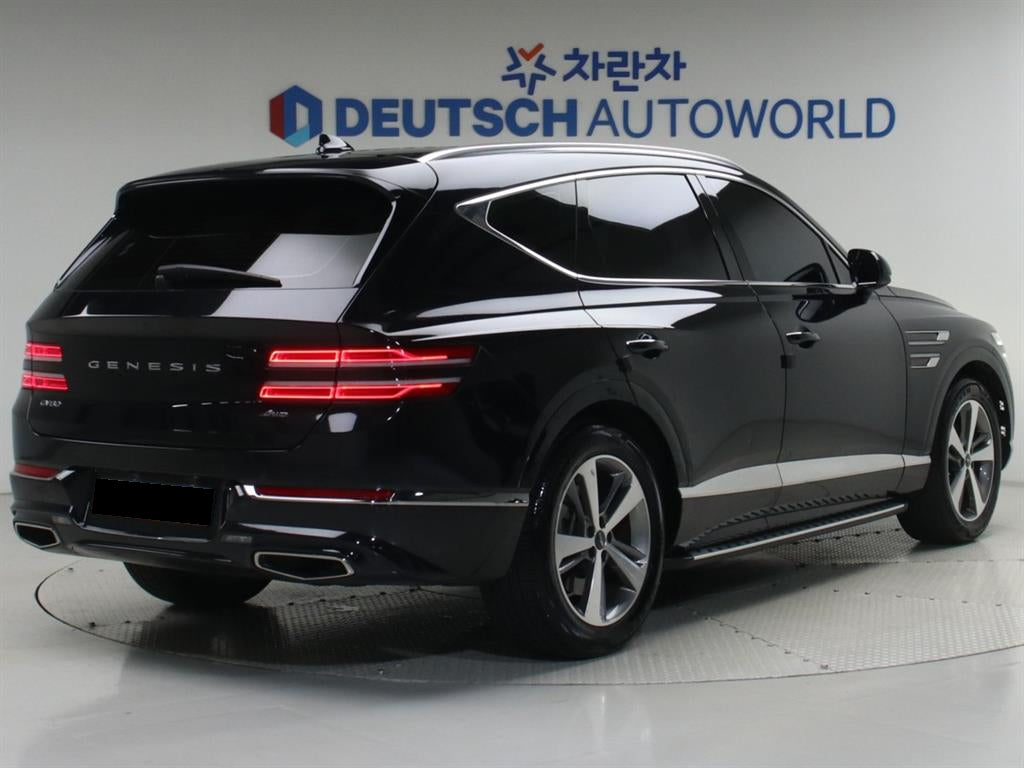Genesis GV80 — photo 02