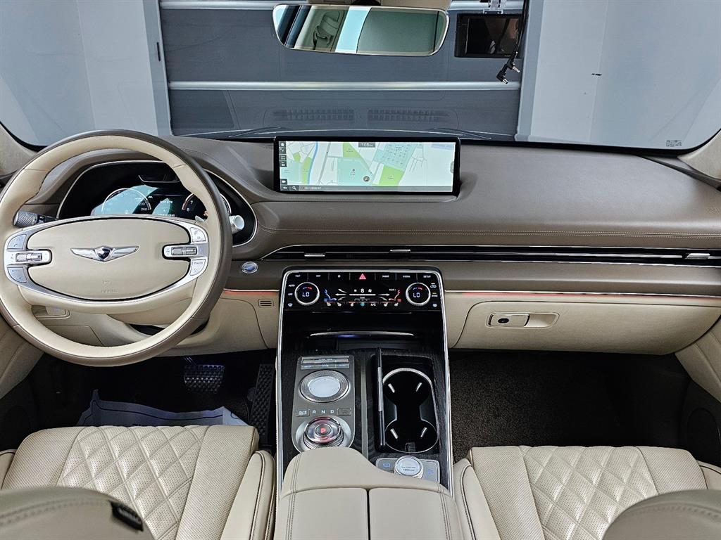 Genesis GV80 — photo 07