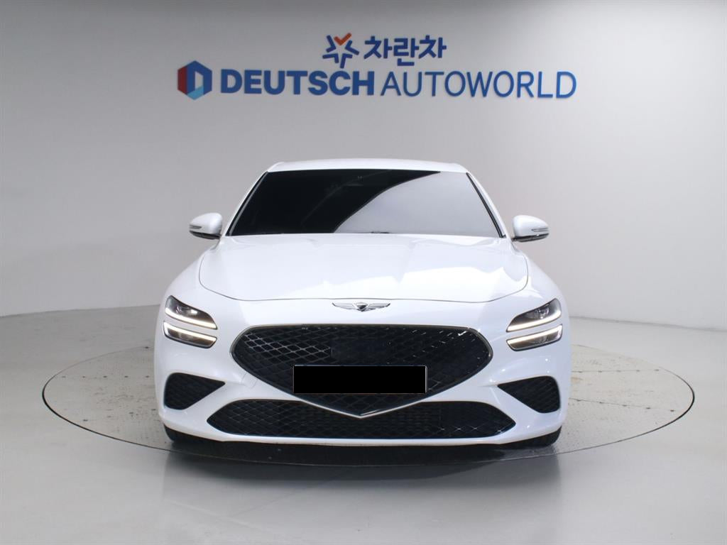 Genesis G70 — photo 03