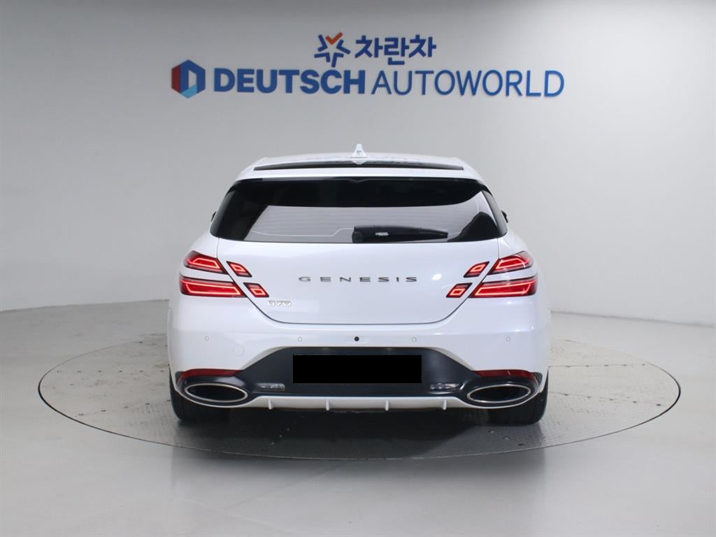 Genesis G70 — photo 04