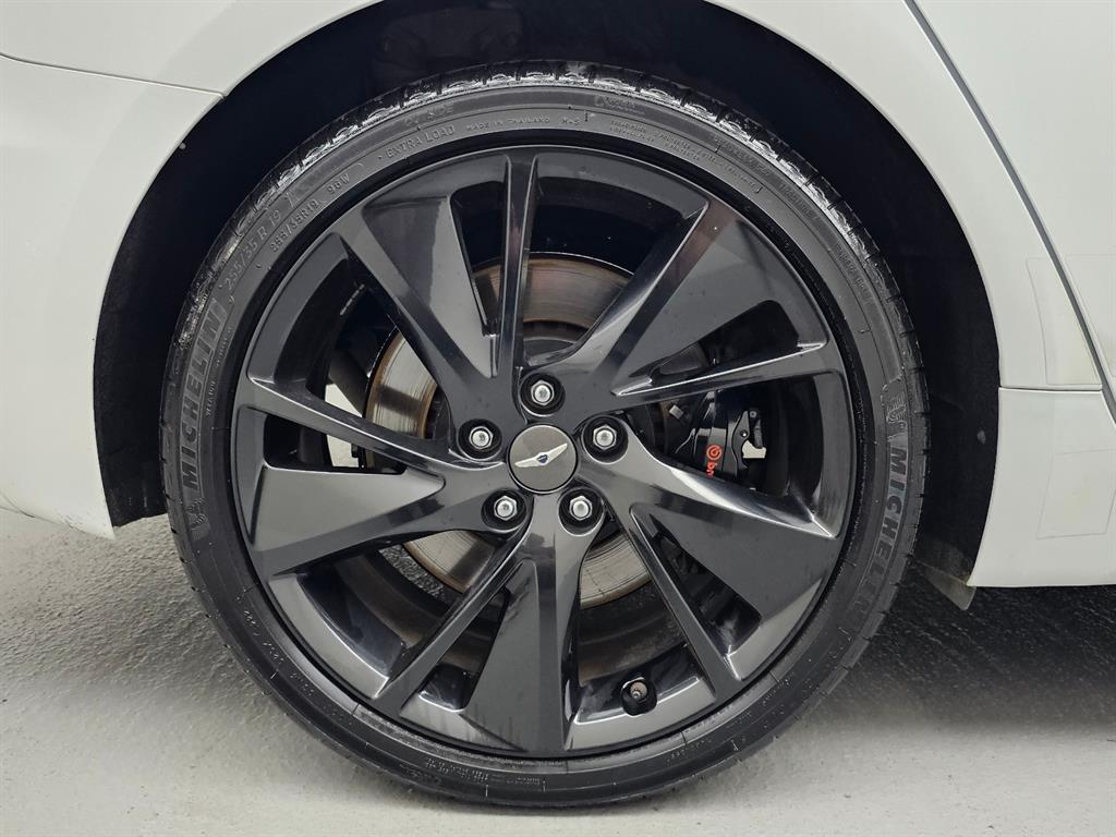 Genesis G70 — photo 05