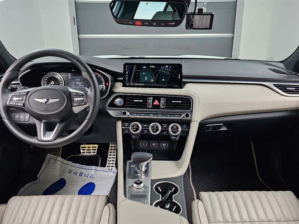Genesis G70 — photo 07