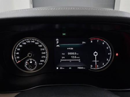 Genesis G70 — photo 08