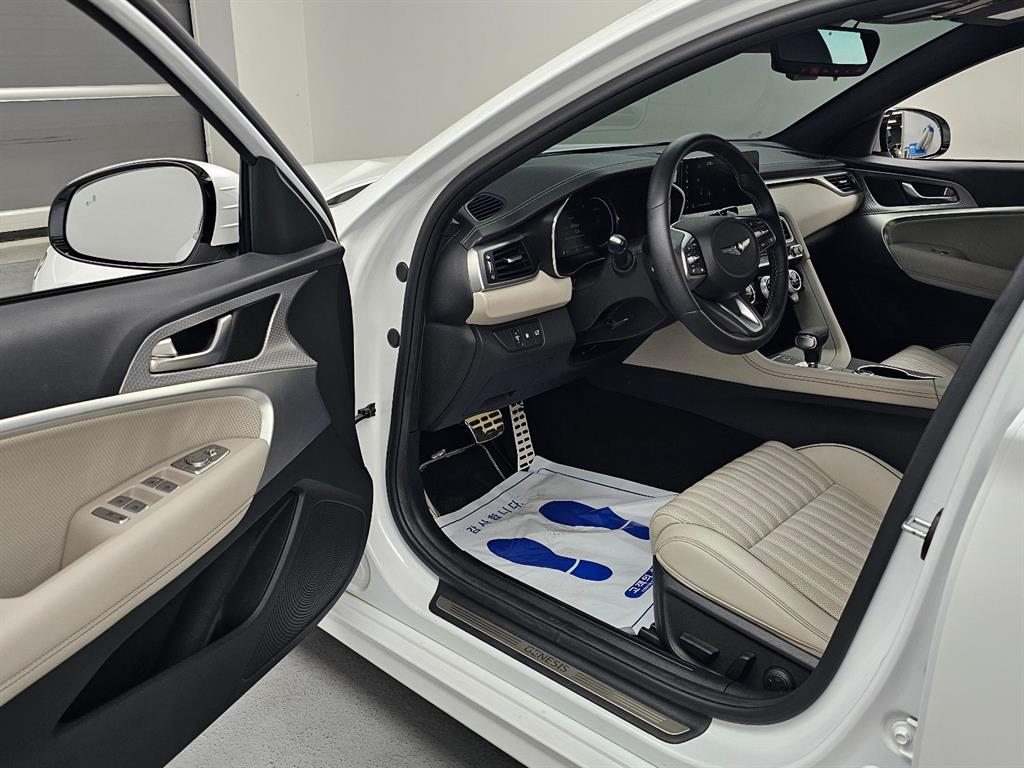 Genesis G70 — photo 11