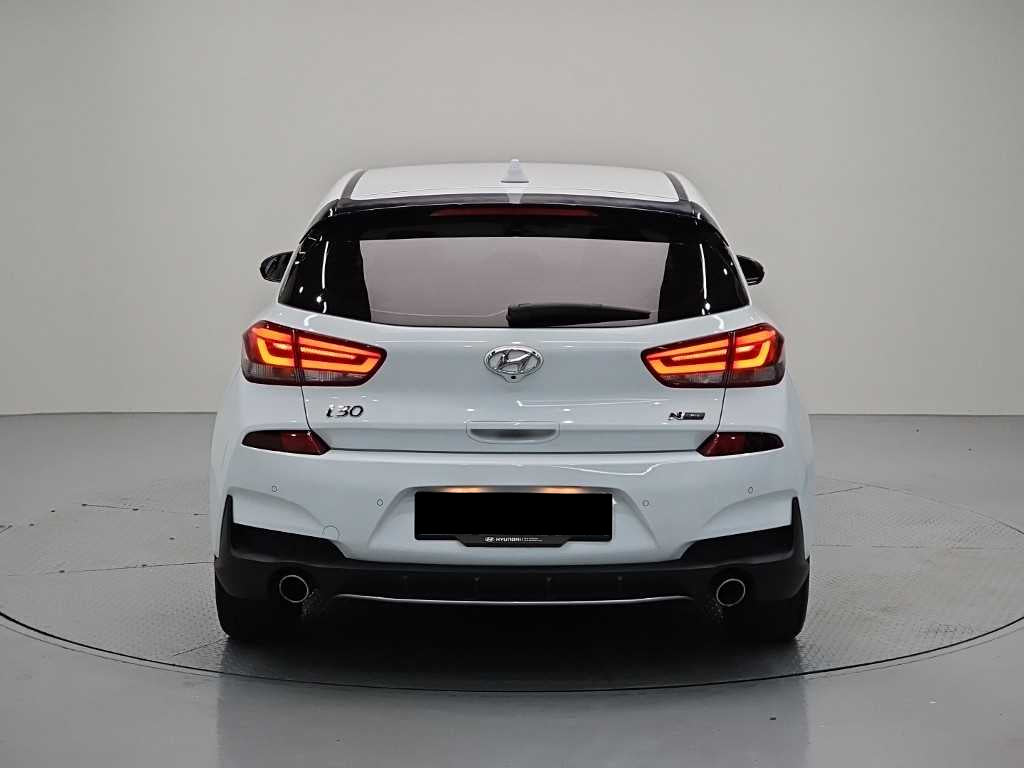 Hyundai i30 — photo 03