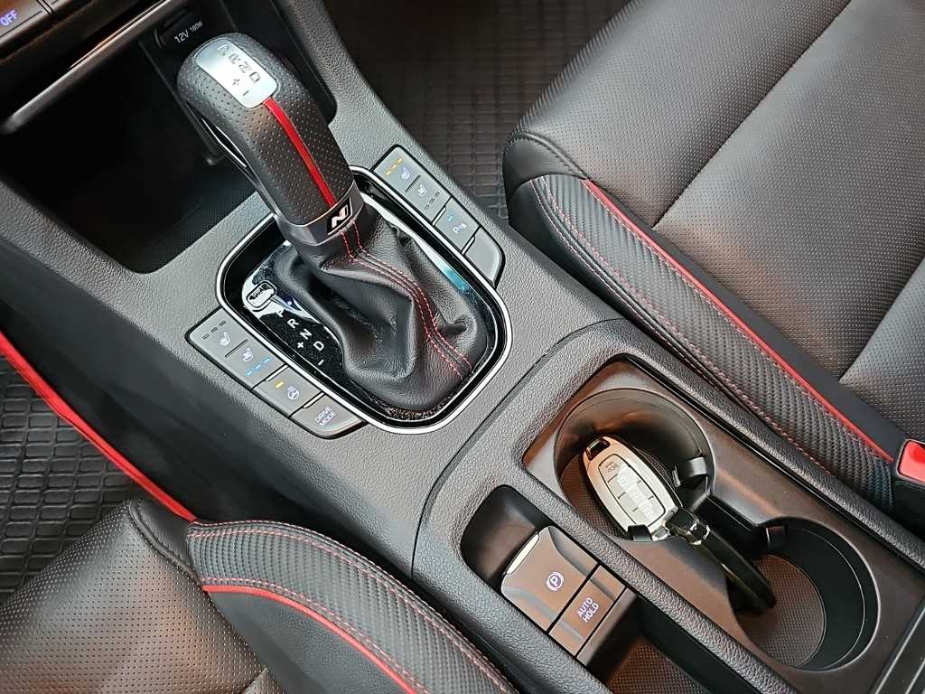 Hyundai i30 — photo 08