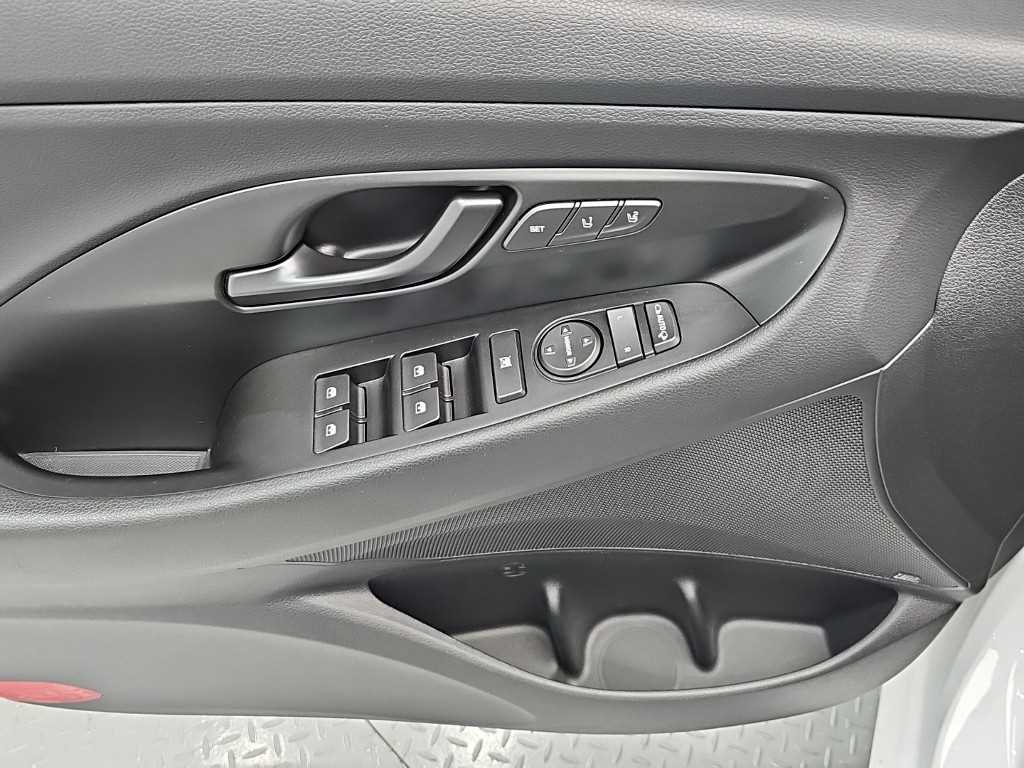 Hyundai i30 — photo 15