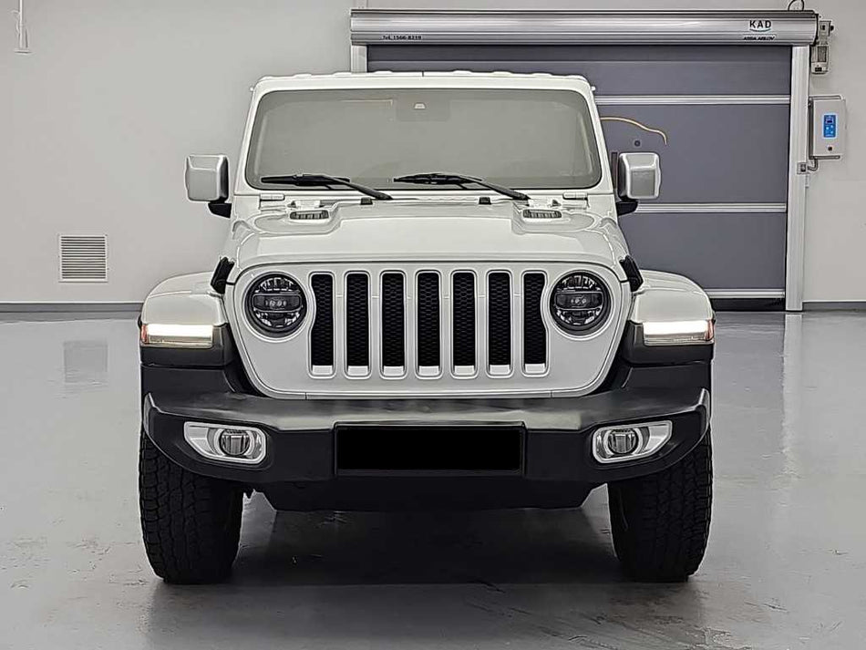 Jeep Wrangler — photo 02