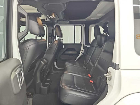 Jeep Wrangler — photo 12