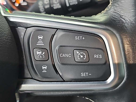 Jeep Wrangler — photo 18