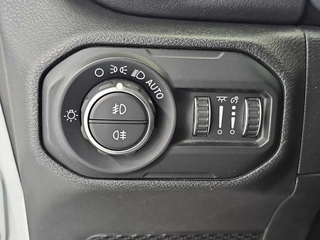 Jeep Wrangler — photo 19