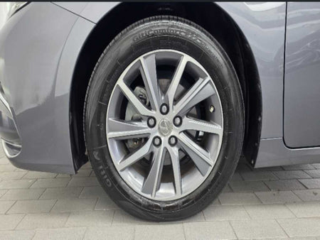 Lexus ES — photo 05